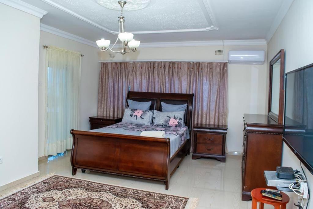 Royal Suites Apartments Lusaka Extérieur photo