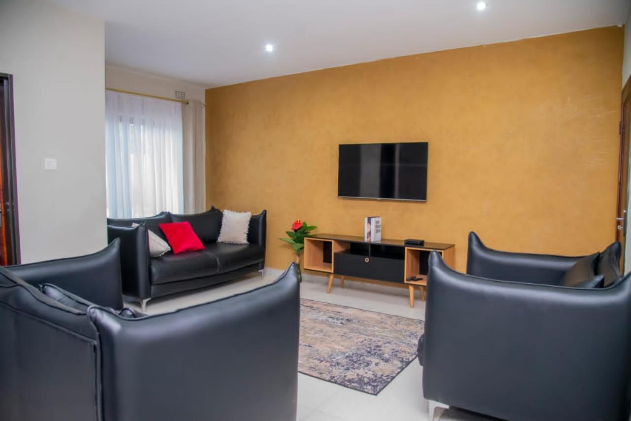 Royal Suites Apartments Lusaka Extérieur photo