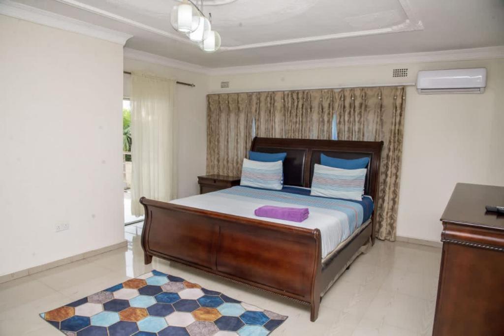 Royal Suites Apartments Lusaka Extérieur photo