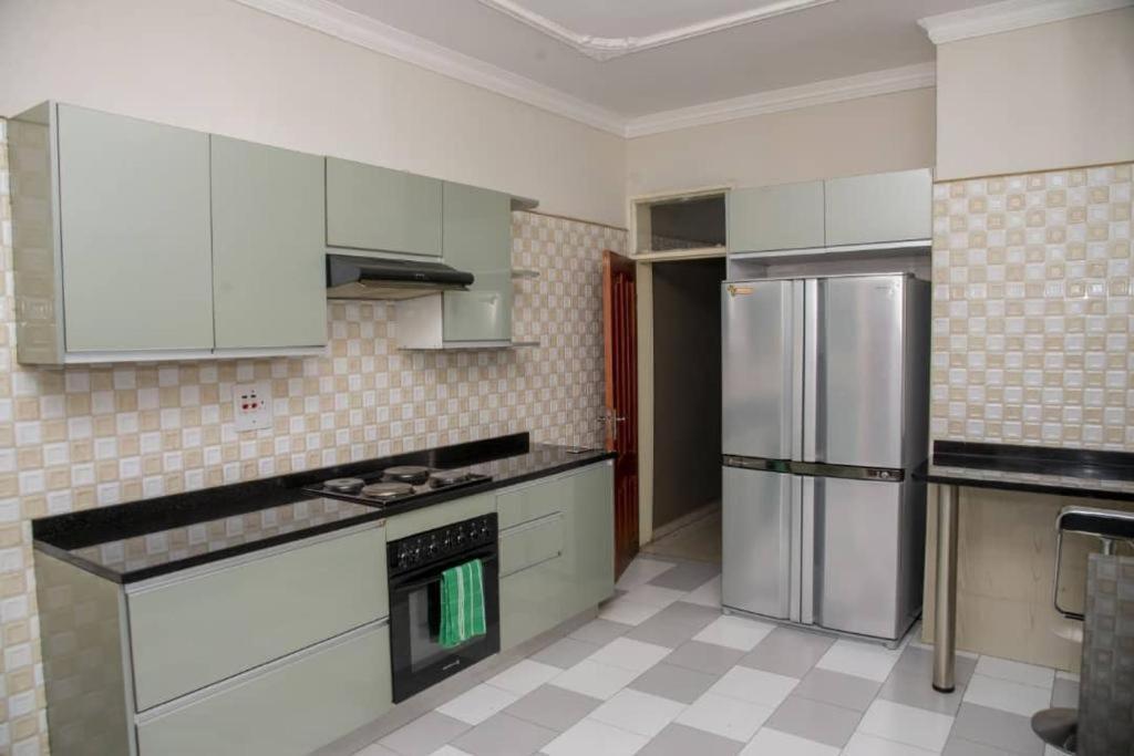 Royal Suites Apartments Lusaka Extérieur photo
