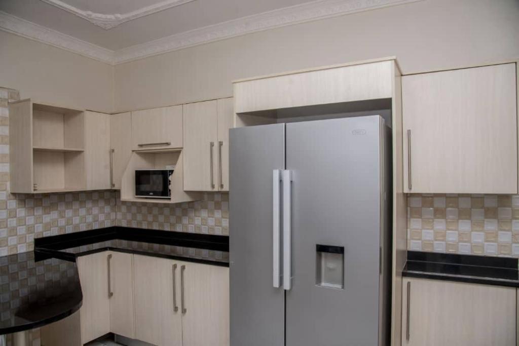 Royal Suites Apartments Lusaka Extérieur photo